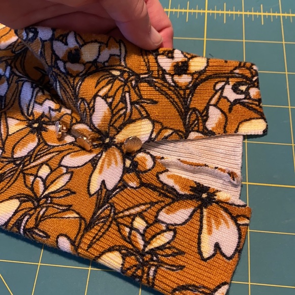 Cable & Gauge Pullover Sweater. Size XL. - Picture 2 of 5